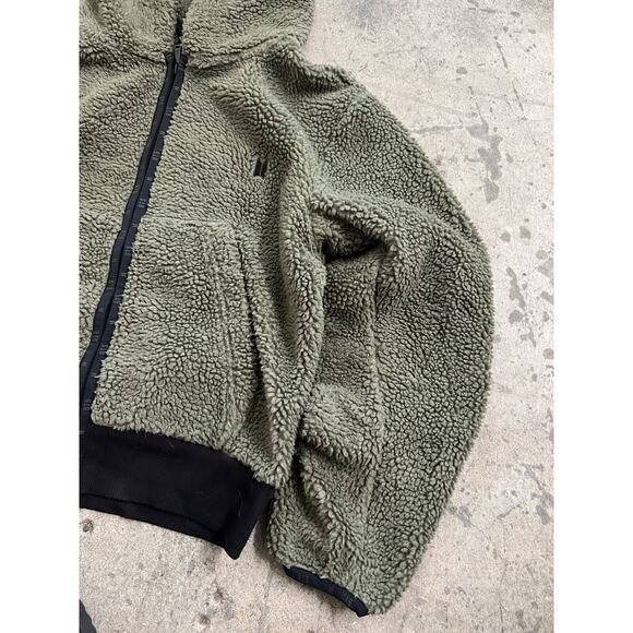 Bts Mic Drop Deep Pile Fleece Green Hoodie Size M - Picture 5 of 13